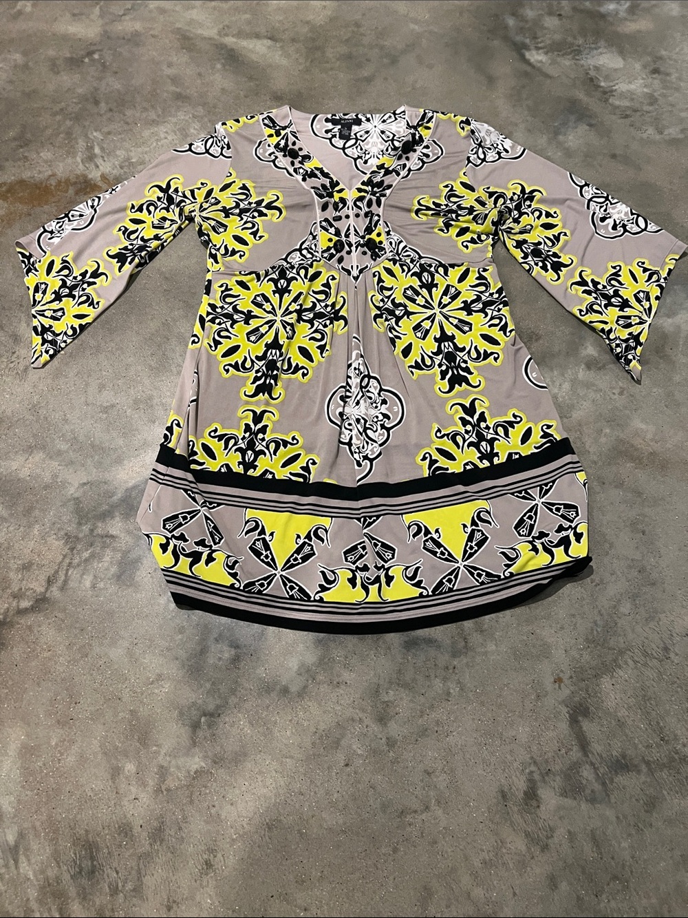 Alfani Yellow and Gray Printed V-Neck Tunic